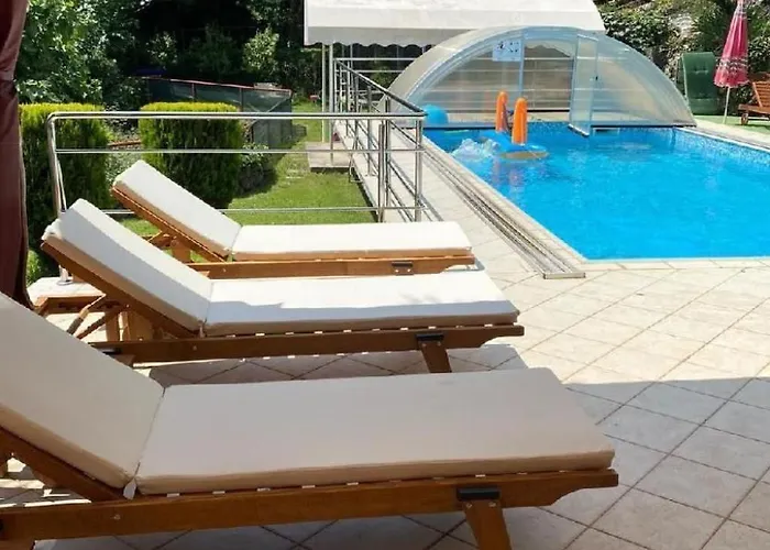 Ella- Traditionelles Mediterranes Steinhaus By Interhome